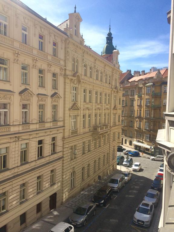 Historic Centre-Spacious Apartment Prag Exteriör bild